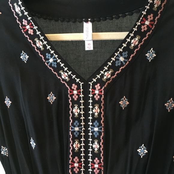 Black Long Sleeve Dress - Picture 3 of 4